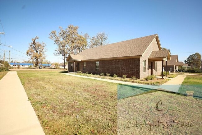 Photo - Move in special $800!! Luxury 2 bed, 1 bath duplex - recent construction!! Washer, dryer and inte...