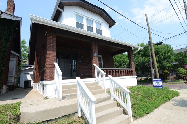 Photo - 2001 Glenway Ave Casa