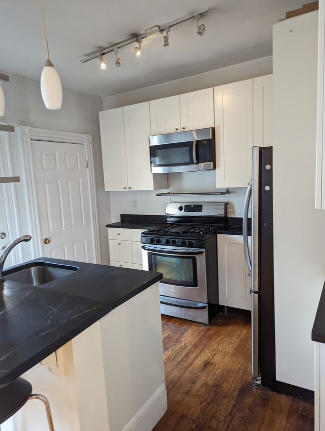 Photo - SEPTEMBER 1 Somerville Union Sq 1 BR with deck