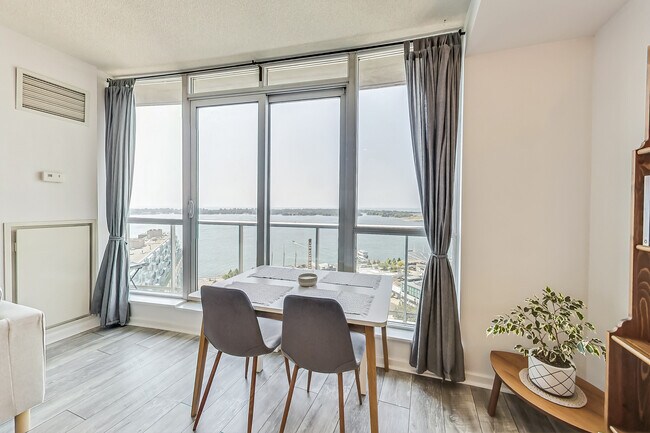 Photo - 208 Queens Quay W Unit 2308