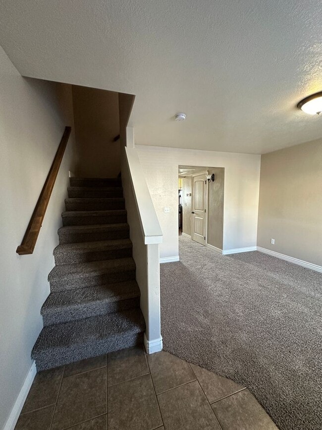 Photo - THIS IS A LEASE TAKEOVER - PLEASE CONTACT THE CURRENT TENANT, DESIREE @ 385-224-4234 - Lincoln Pa...