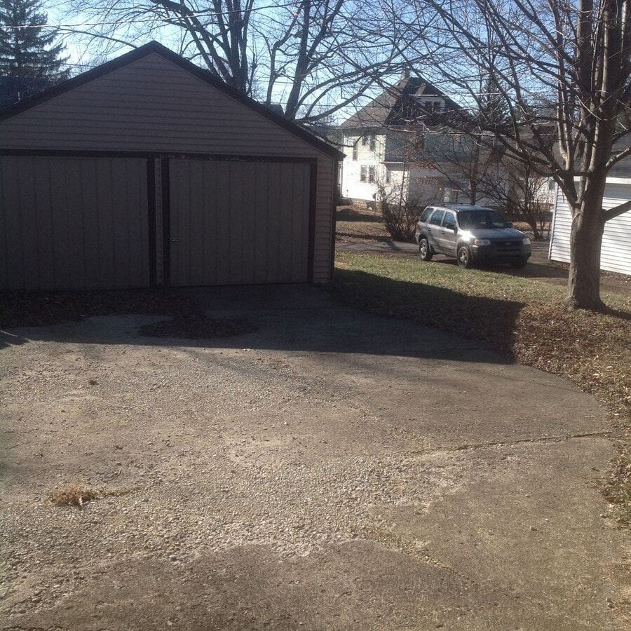 Photo - WEST LAFAYETTE SCHOOLS...3 Bedroom 2 Bath