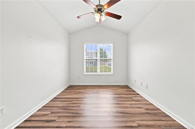 Photo - 96 Rockingham St