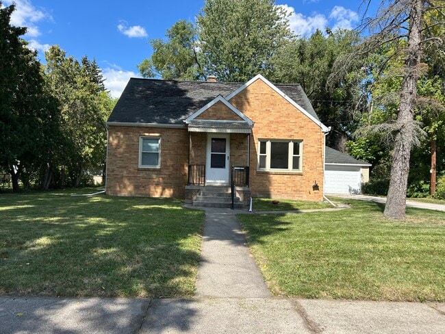 Building Photo - 2016 Houghton Ave Rental
