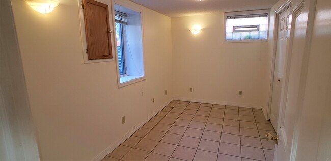 Photo - 1023 18th Ave SE