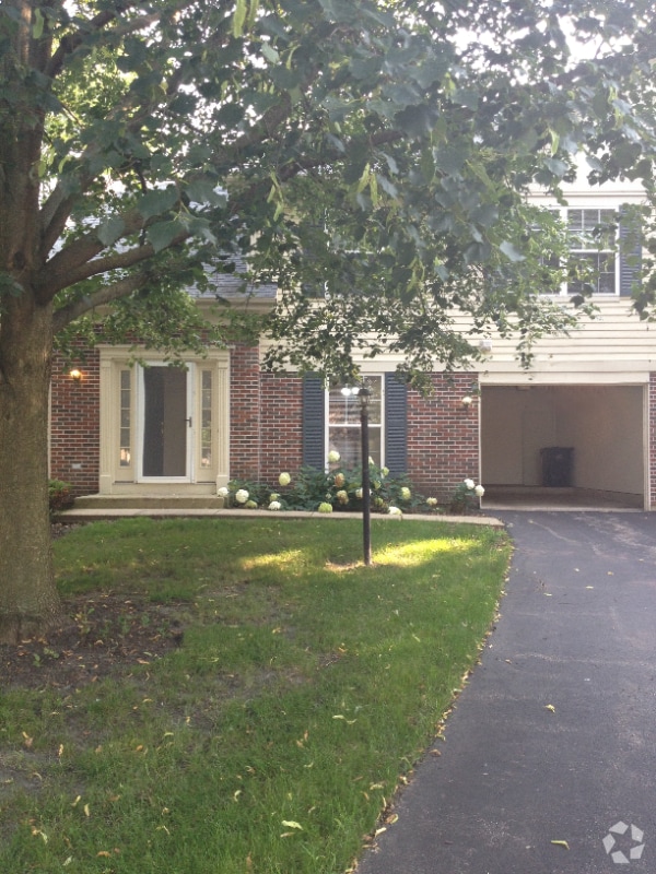 Building Photo - 1150 Coldspring Rd Rental