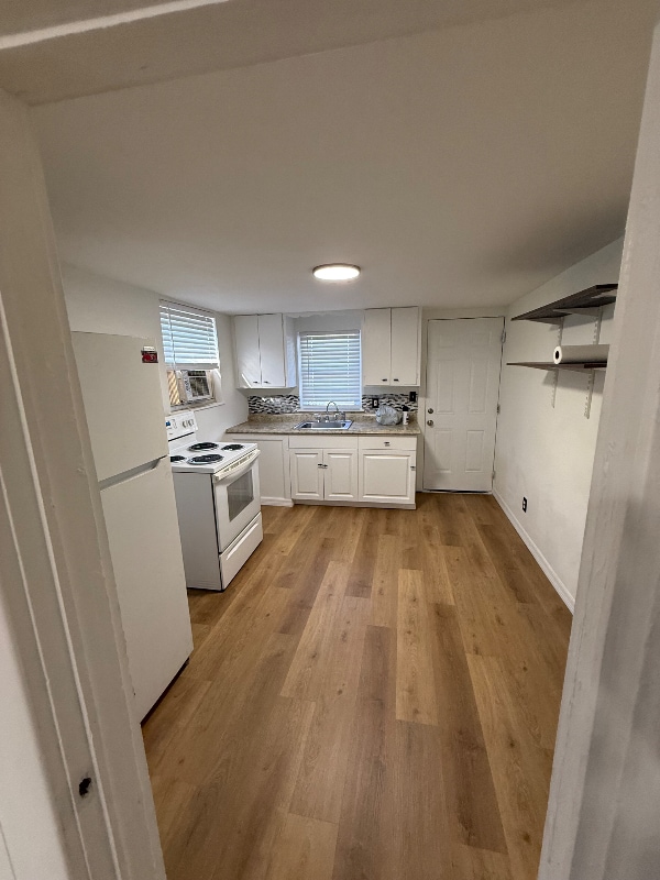 Photo - 935 21st St S