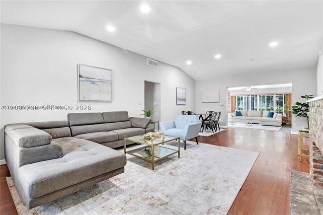 460 NW 88th St