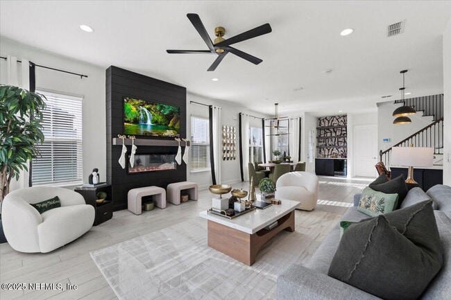 Photo - 492 Rum Runner Wy