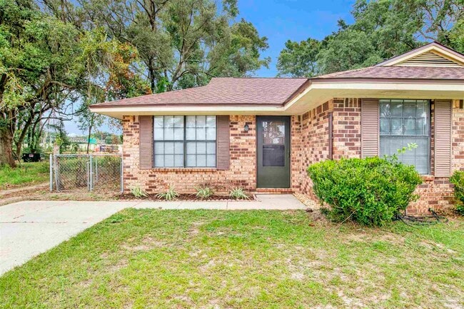 Building Photo - 1382 Fairchild St