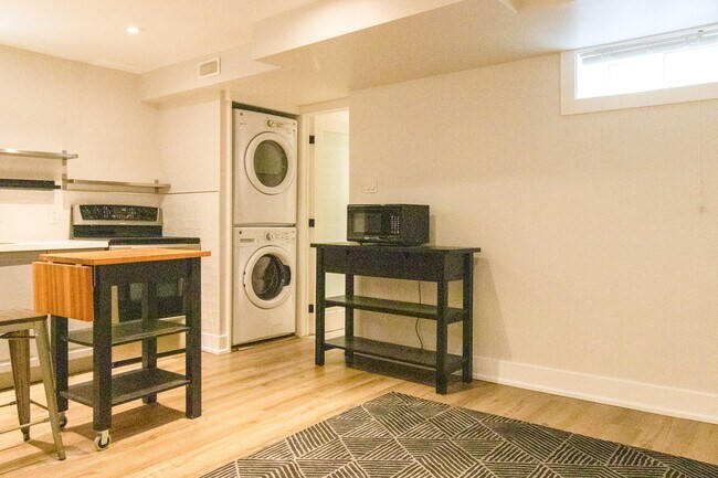 Photo - 48 Albani St