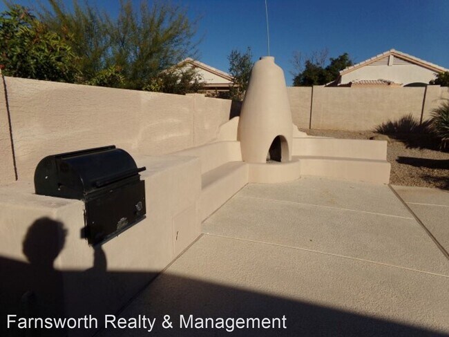 Photo - 4 br, 2.5 bath House - 4354 E Danbury Rd