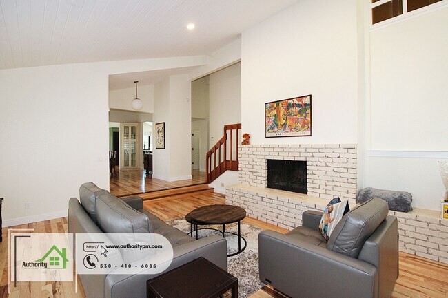 Photo - 3350 Mountain Oak Dr