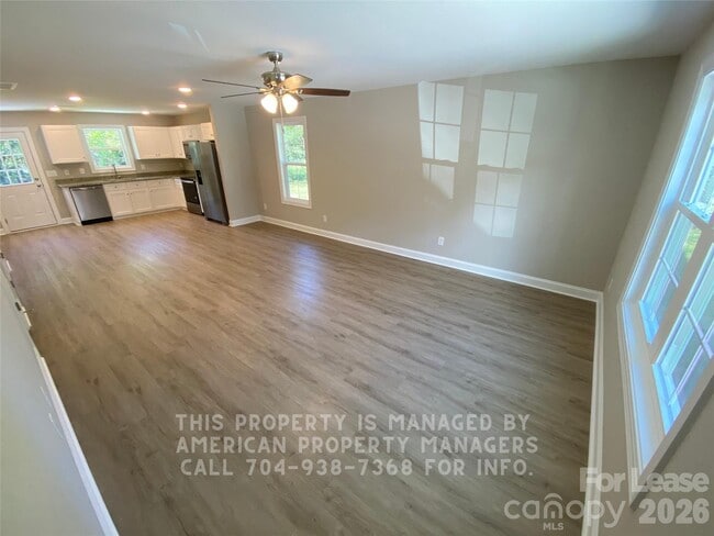 Photo - 2701 Vale Ave