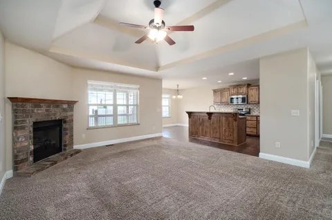 4662 Oneida Dr