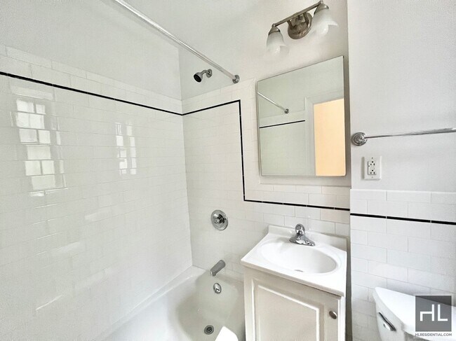 Photo - AMSTERDAM AVENUE Unit 1H