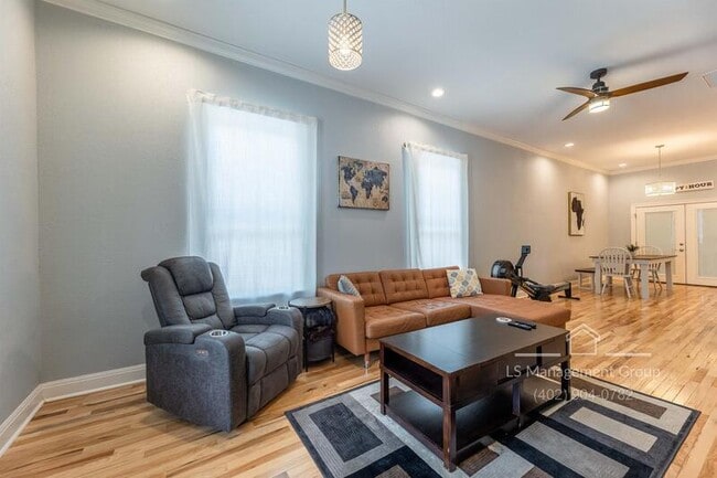 Photo - 415 Furnish Ave