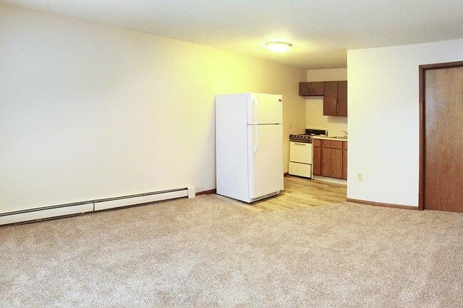 Photo - Pines Apartments