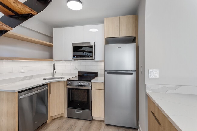 Photo - 6166 N Sheridan Rd Unit 28F