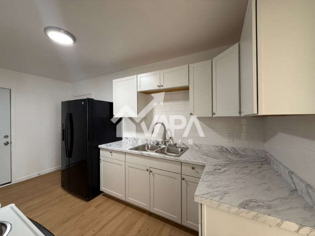 Photo - 115 Maurine Dr