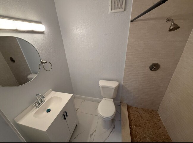Photo - 1651 SW 40th Terrace