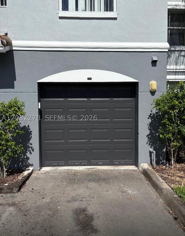 165 NW 96th Terrace Unit 3-105