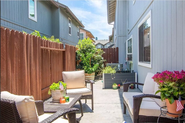 Photo - 35 Patricia Way