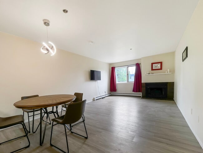 Photo - 380 E 11th Ave Townhome