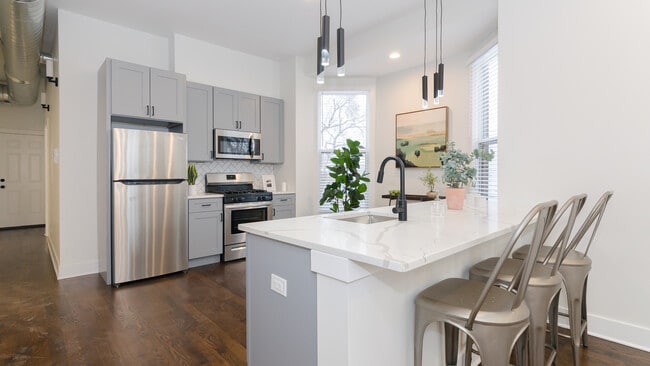 Photo - 1458 W Pensacola Ave Unidad 3