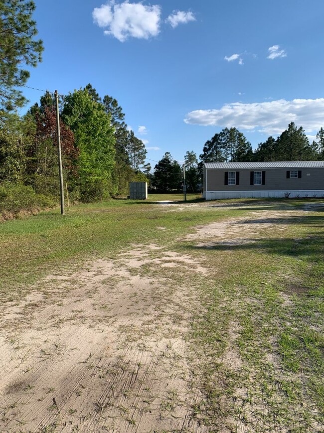Beautiful 3x2 Mobile Home in Middleburg House Rental in Middleburg