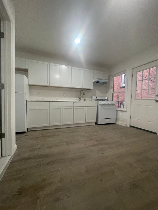 Photo - 811 High St Unit 1R