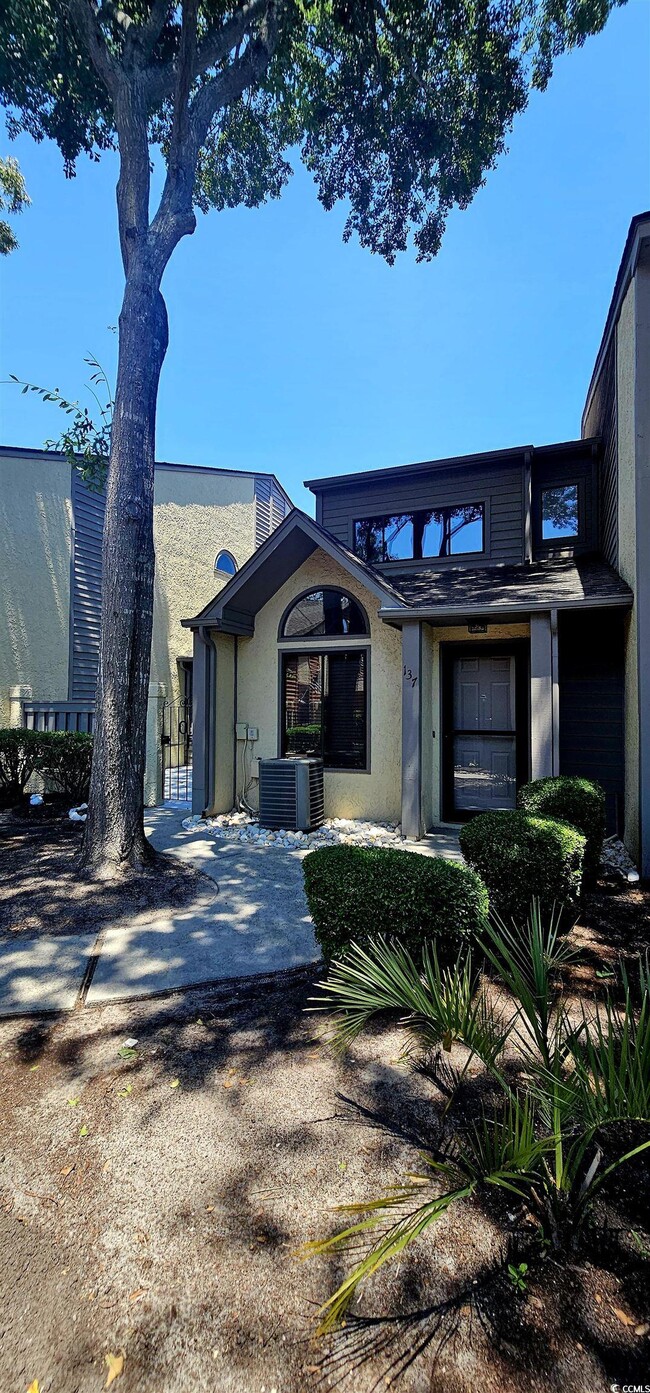 Photo - 615 13th Ave N