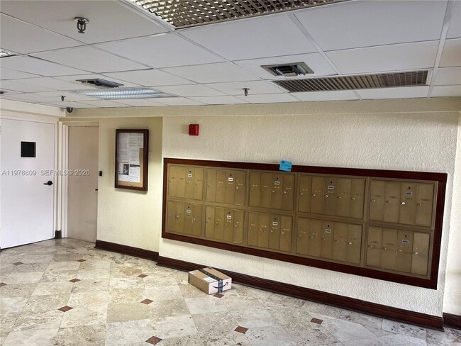 Photo - 1250 Lincoln Rd Unit 310