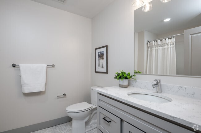 2 BR, 1.5 BA - 1,062SF