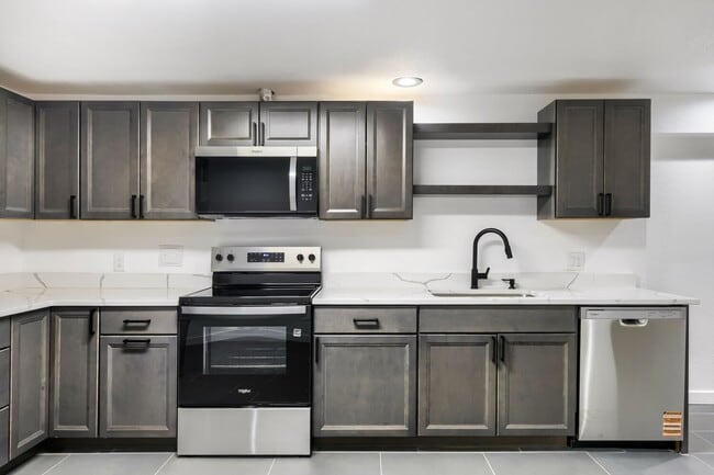 Photo - 3831 W Rutgers Pl