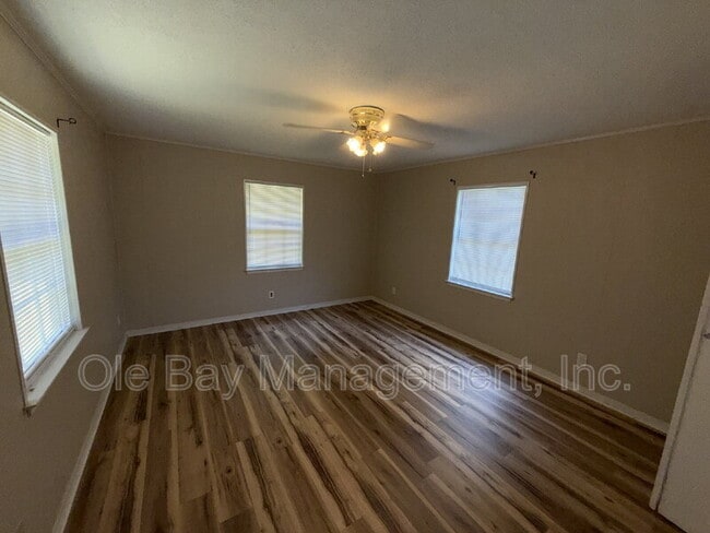 Photo - 5175 Brentwood Ln
