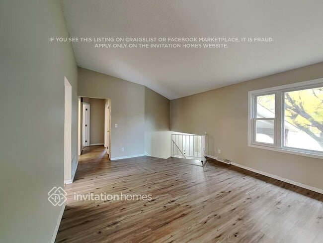 Photo - 750 116th Ave NE