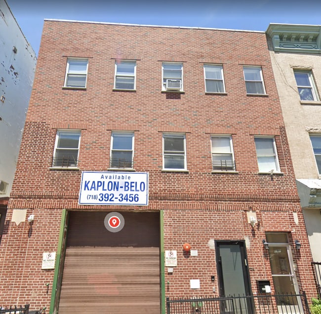 Building Photo - 281 20th St Unit 2