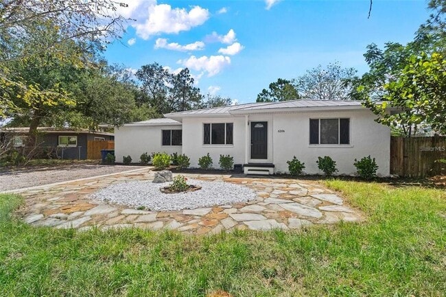 Building Photo - 6206 S Foster Ave