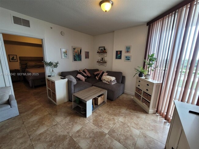 Photo - 2600 SW 27th Ave Unit 502