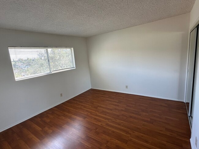 Photo - 6020 La Prada St