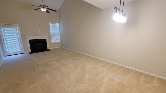 Photo - 3 Bed, 2.5 Bath Townhome Available in Duncan