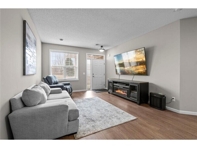 Photo - 2504 Country View Dr
