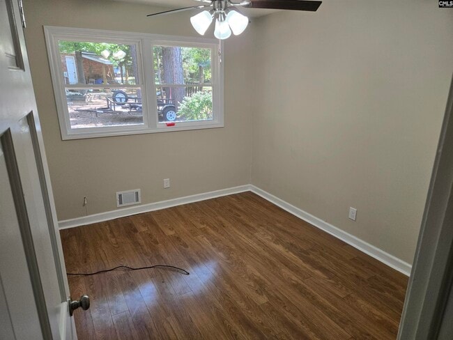 Photo - 42 Raintree Ct