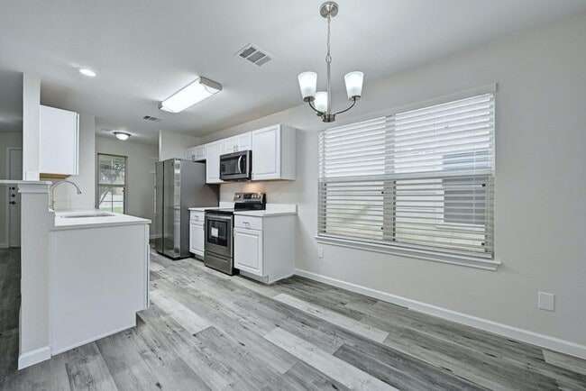 Photo - 2320 Riddle Rd