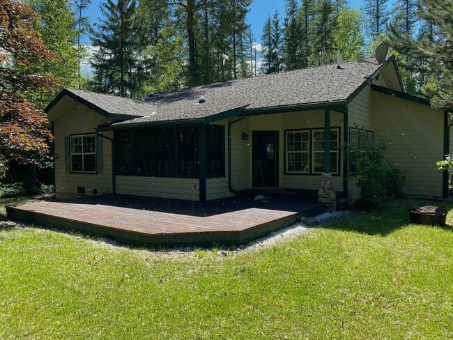 Photo - 1885 Lacy Ln