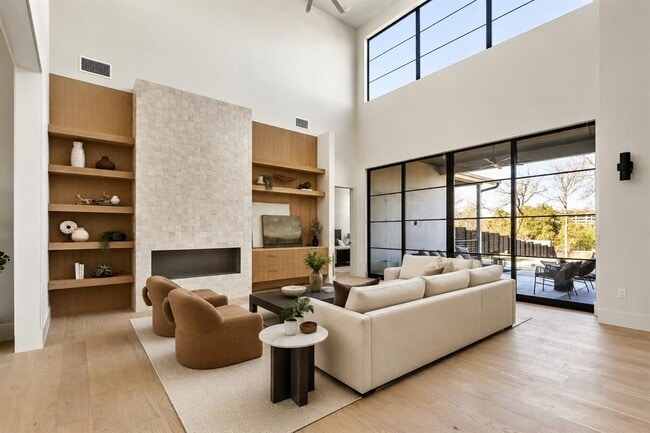 Photo - 6102 Forest Hills Dr