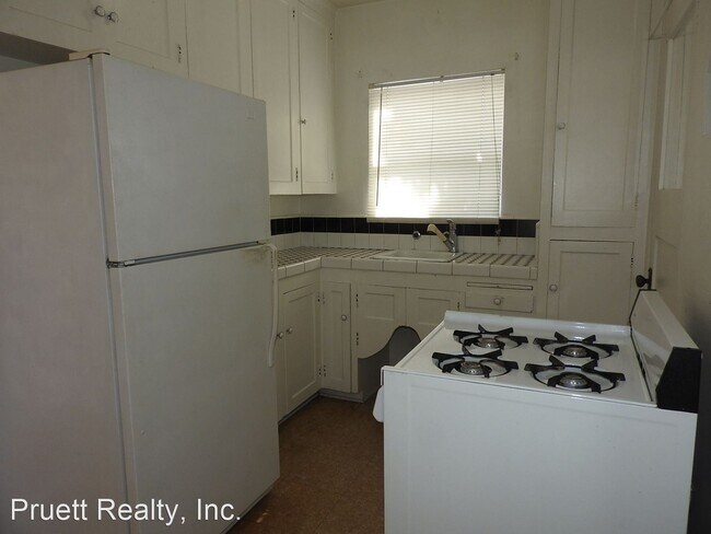 Photo - 1 br, 1 bath House - 4785 Niagara Avenue
