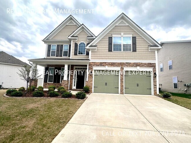 Photo - 2166 Black Forest Cove