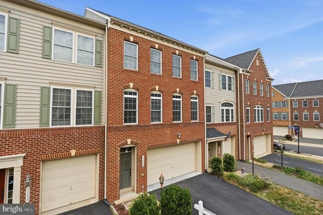 Photo - 21253 Park Grove Terrace